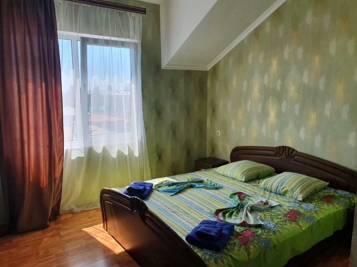 Ахра Hotel Gagra Exterior foto